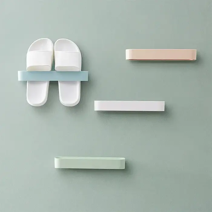 Étagère murale pour pantoufles de salle de bain