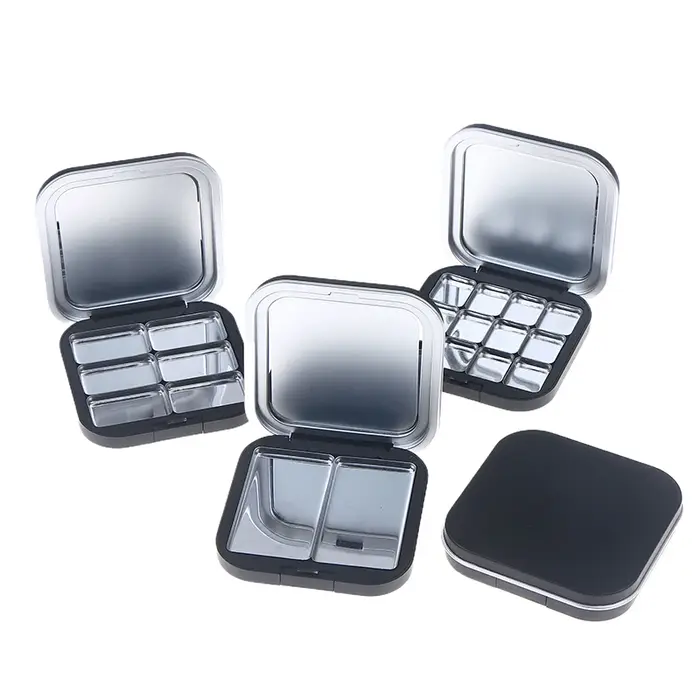 Palette de maquillage carrée vide à aspiration magnétique avec miroir