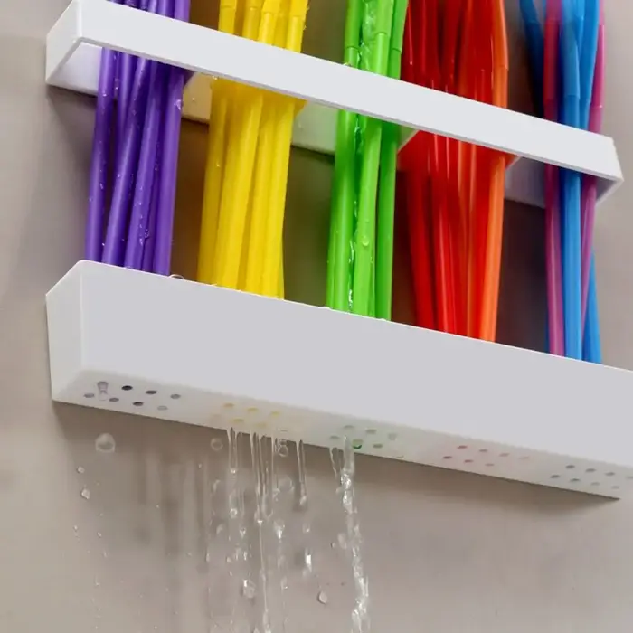 Boîte de rangement transparente pour pailles