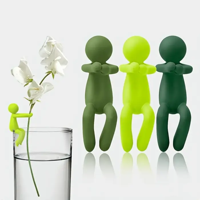 Support pour plantes coloré à 3 niveaux - Le support à fleurs en plastique présente un design unique