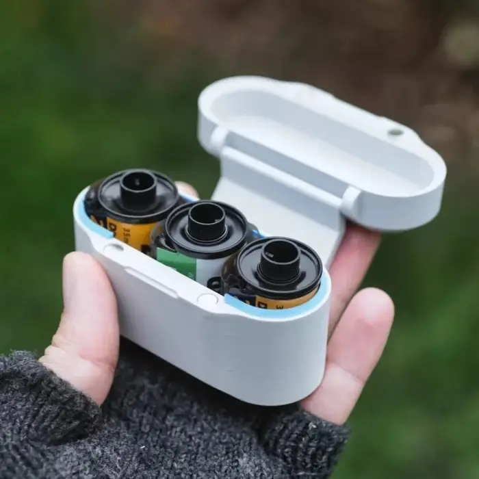 Boîte de rangement intégrée pour films, couvercle rabattable anti-poussière, boîte de voyage pour films 35 mm, boîte de protection légère anti-écrasement pour films