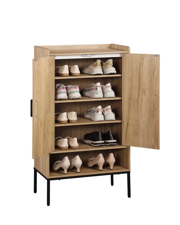 Armoire à chaussures avec portes en rotin