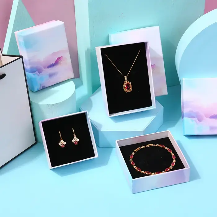 Ensemble de boîtes à bijoux en carton