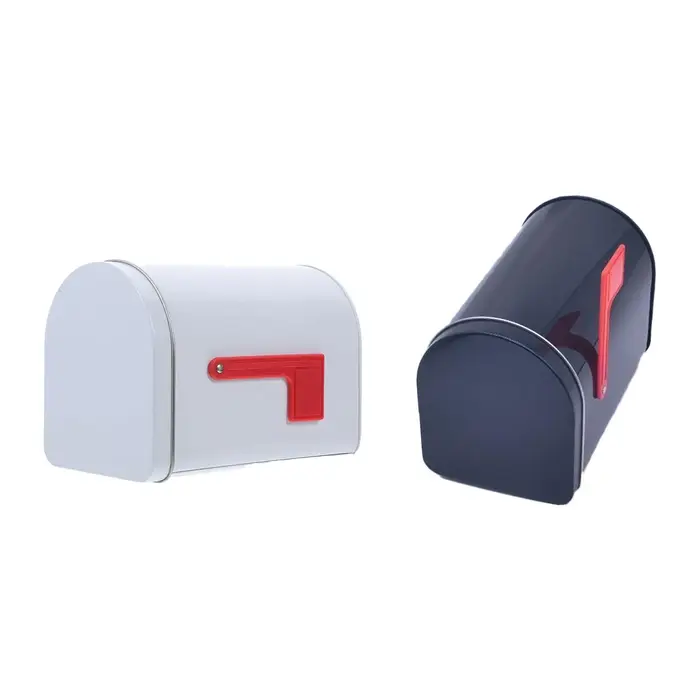 Boîte aux lettres en fer blanc
