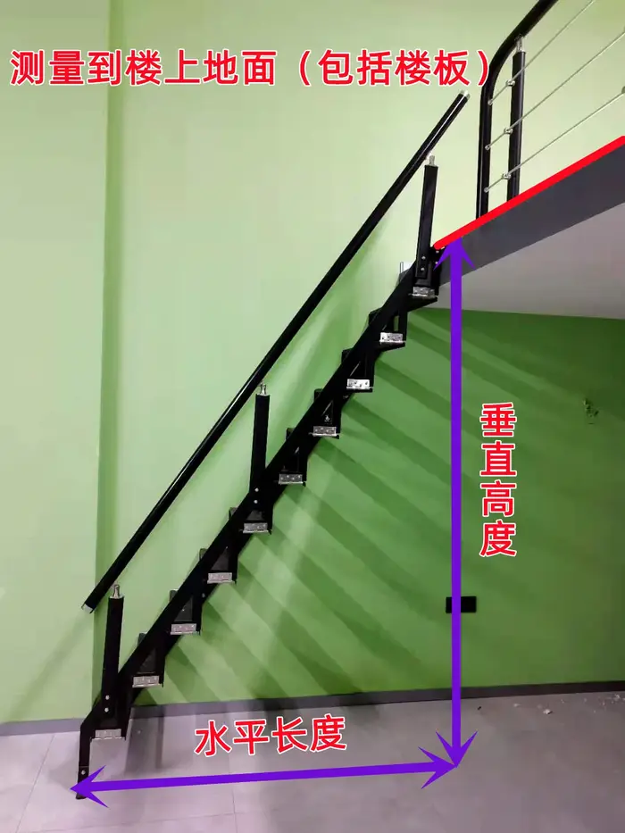 Escalier pliant mural pour la maison facile à ouvrir, stable et fiable