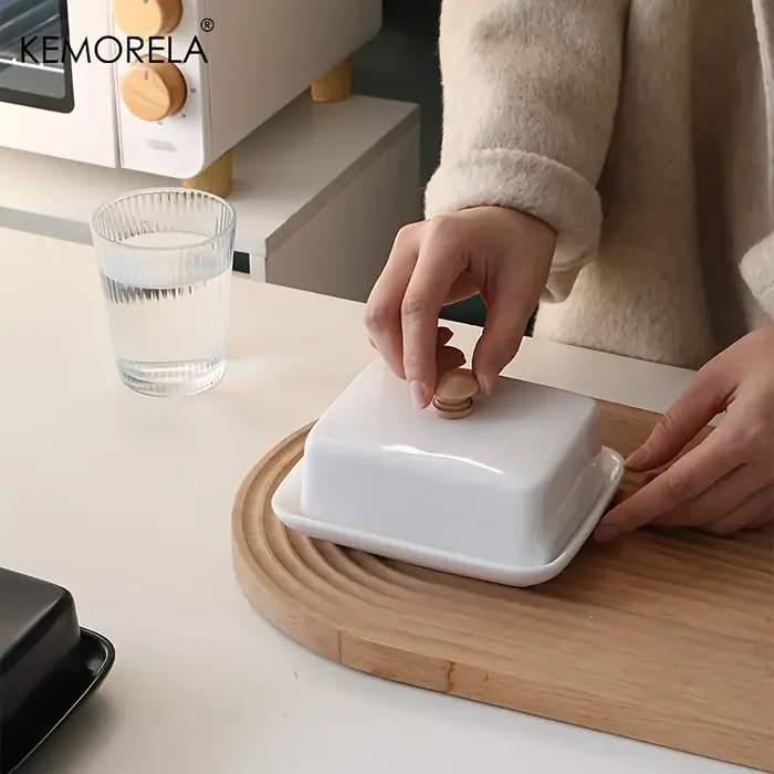 Beurrier en céramique avec couvercle