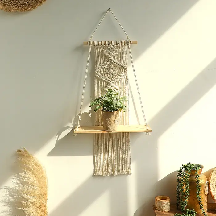 Étagère murale en macramé