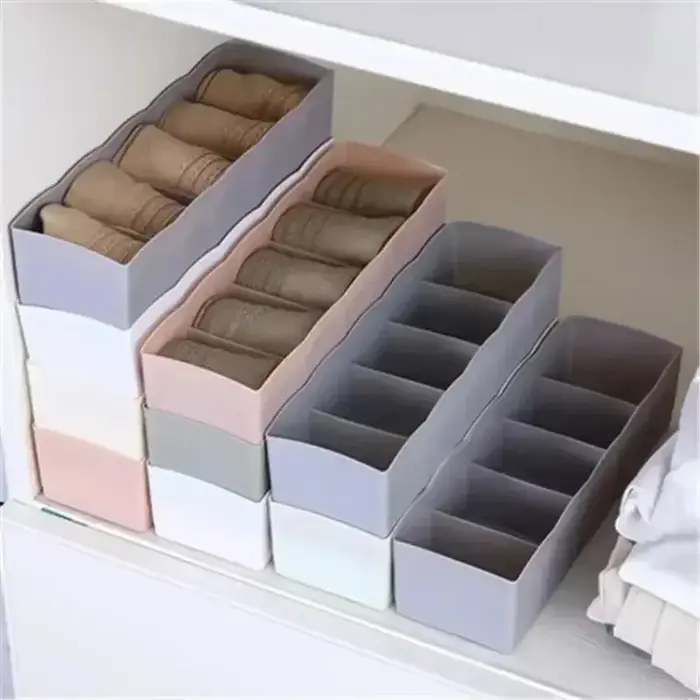 Boîte de rangement pour sous-vêtements et chaussettes