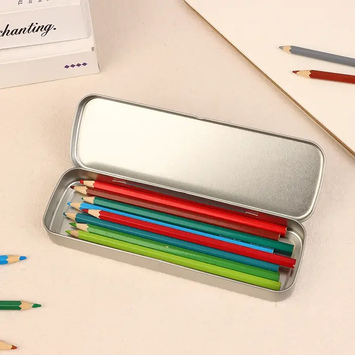 Nouvelle boîte à stylos en métal