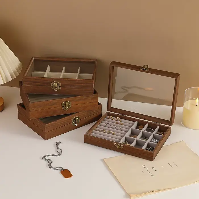 Boîte à bijoux en bois avec couvercle en verre