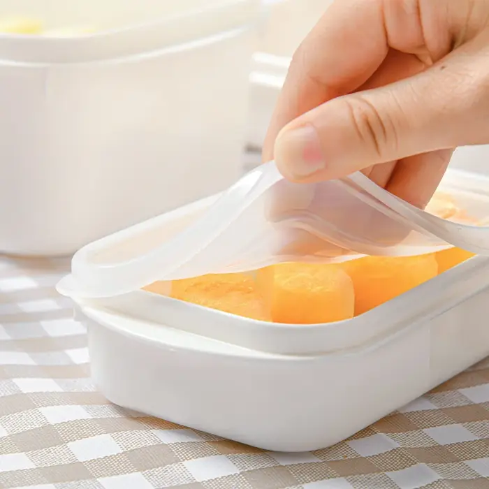 Le micro-ondes peut être utilisé comme boîte de conservation de la cuisine