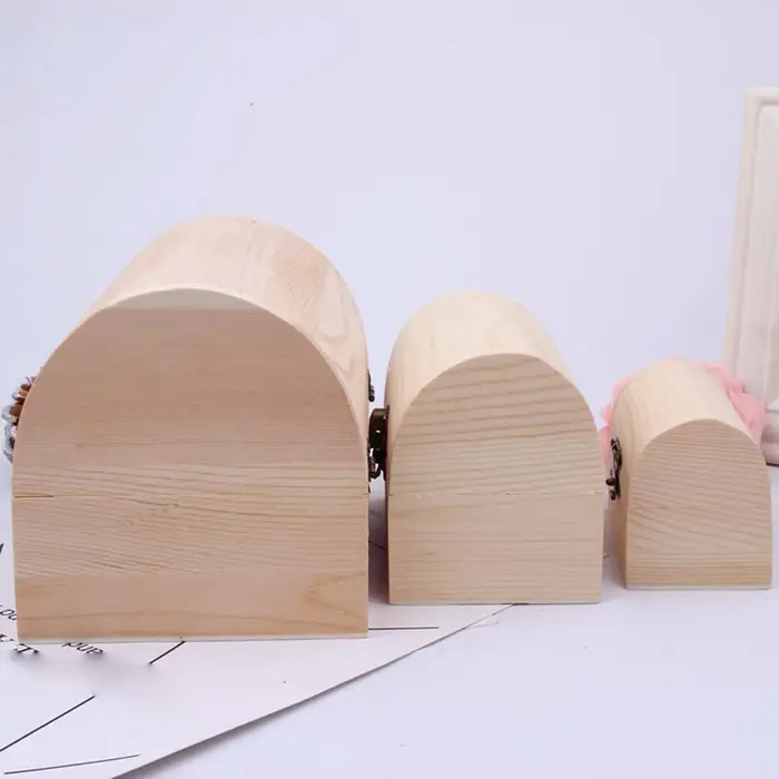 Coffre à bijoux en bois non fini