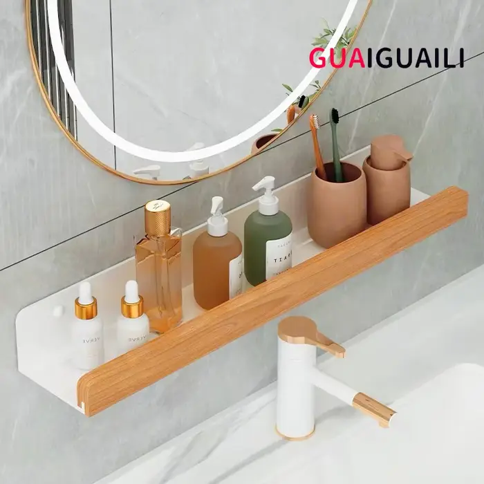 Étagères de salle de bain
