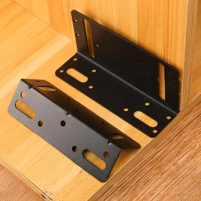 Supports d'angle noirs en forme de L