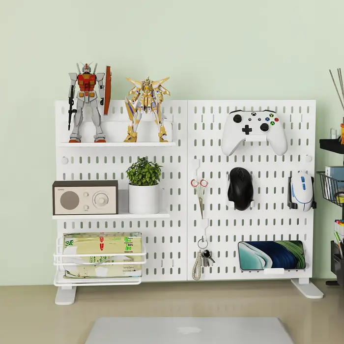 Piquier de rangement pour bureau. Il peut être placé vertical ou coupé. Ce panneau perforé convient aux étagères