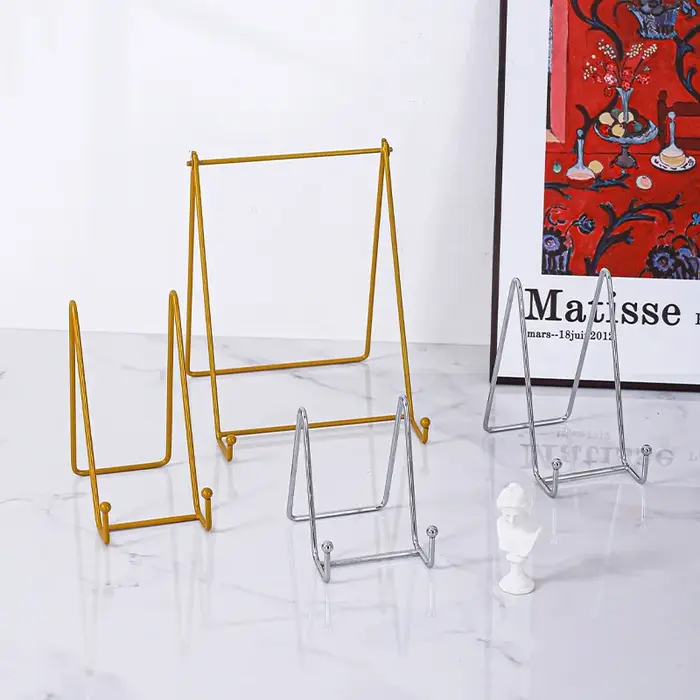Présentoirs d'art en fer