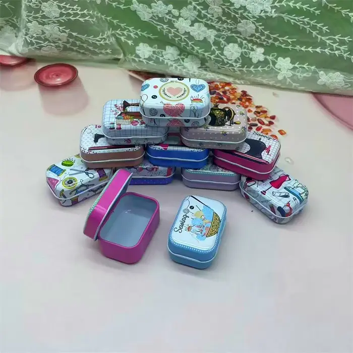 Mini boîtes de rangement en métal sur le thème de la couture