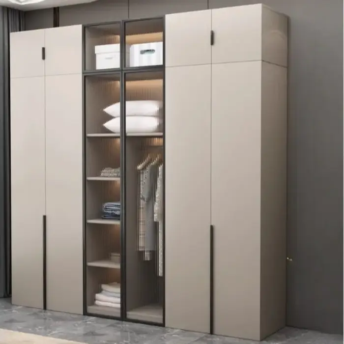 Armoire élégante de styliste
