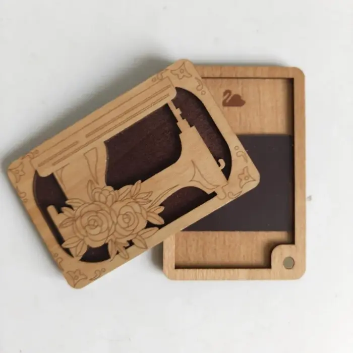 Boîte à couture en bois décorative et durable, couleur curcuma, pour rangement de fil et accessoires