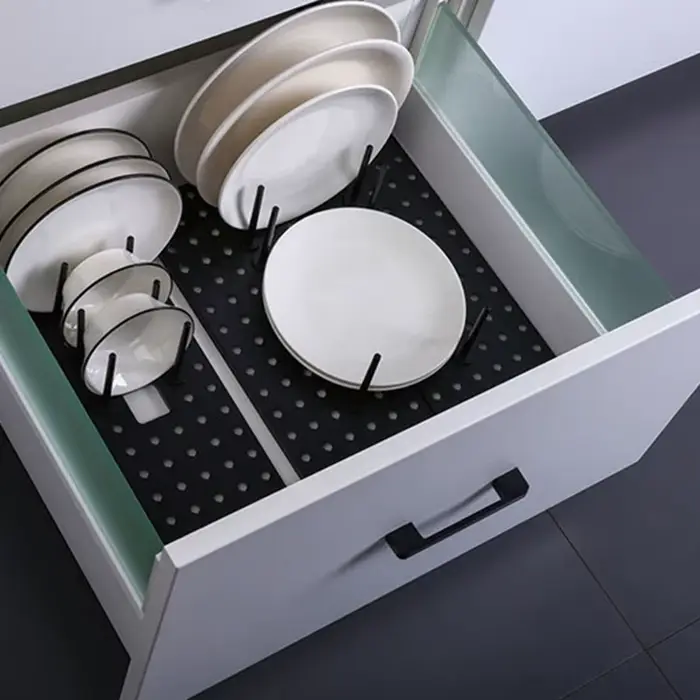 MELRetractable Britware T1 Panneau perforé