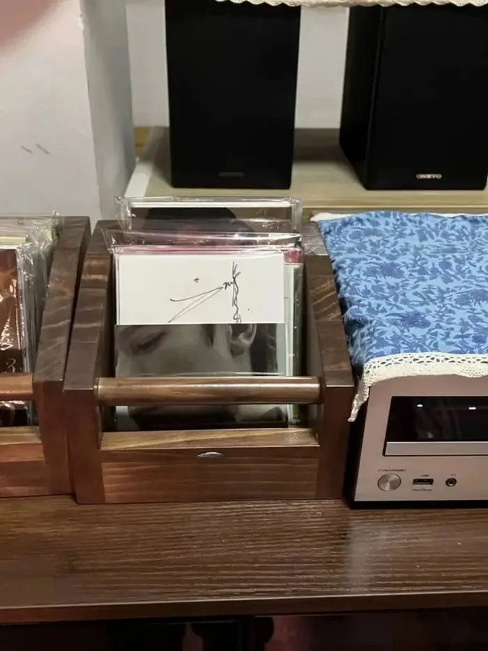 Boîte en bois d'album en bois massif