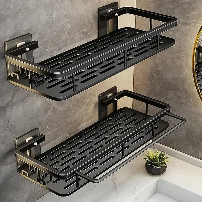 Étagères de salle de bain noires