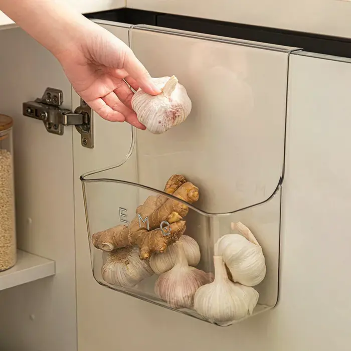 Support suspendu de porte d'armoire de cuisine