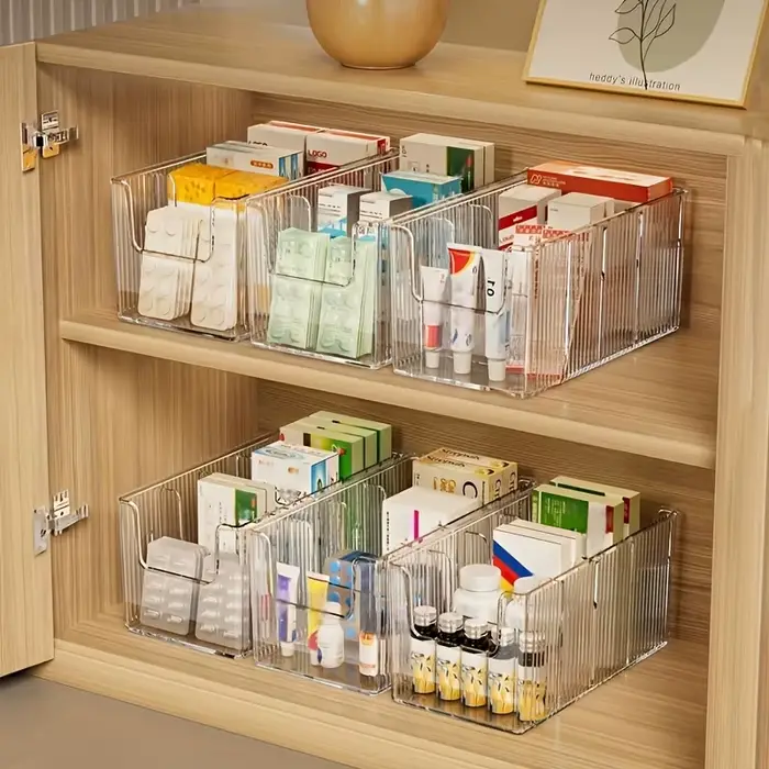 Boîte de rangement de médicaments avec séparateurs