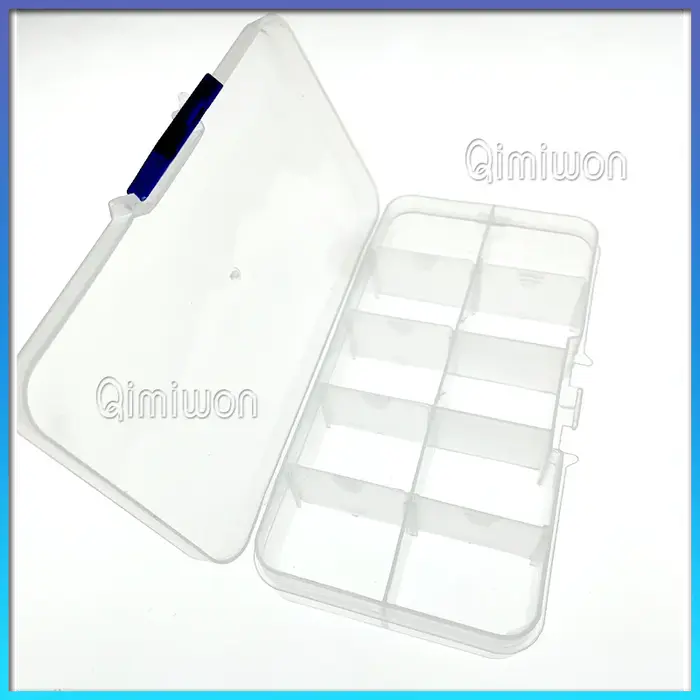 Petite boîte de rangement en plastique transparent